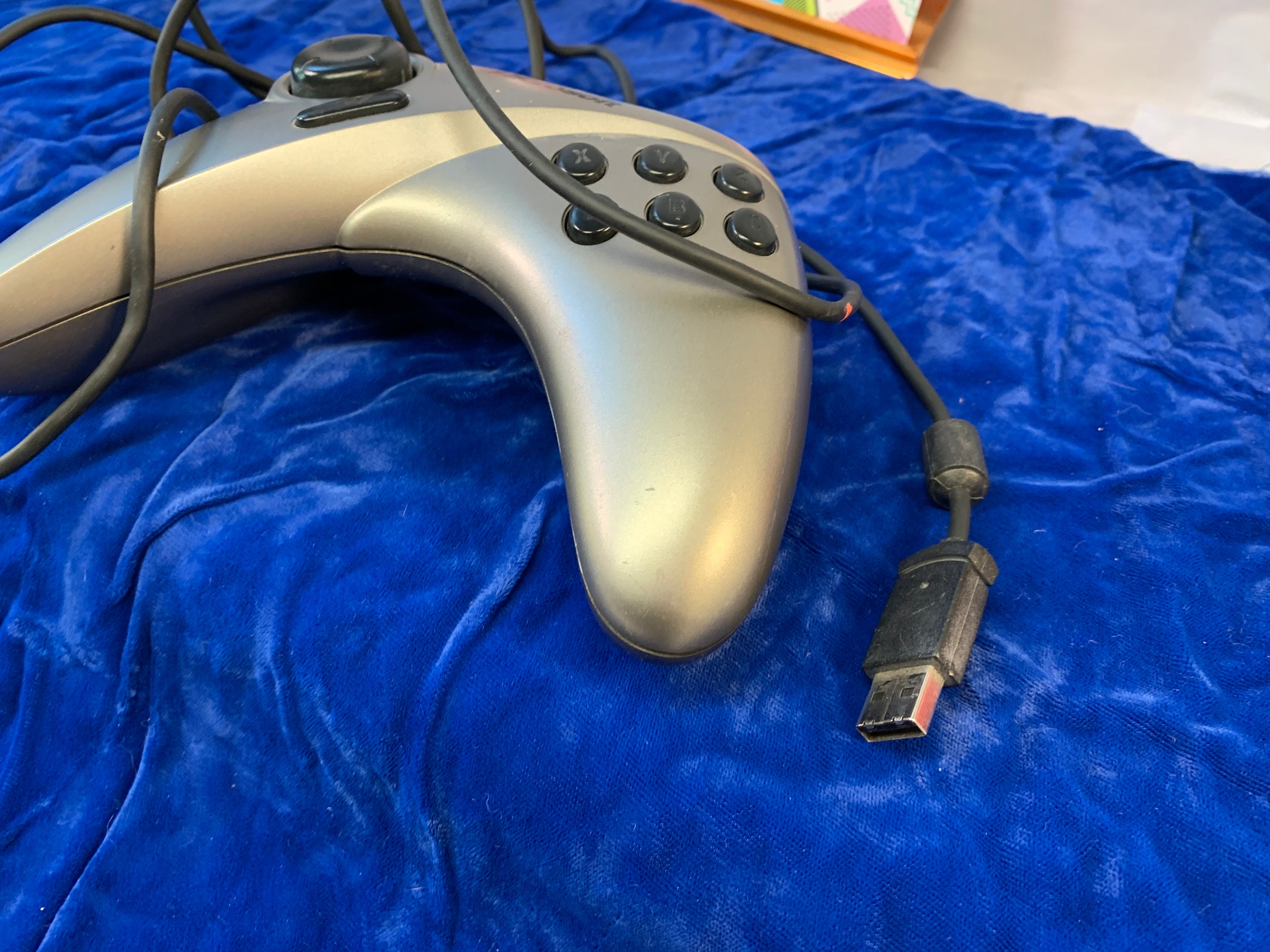 Microsoft gamepad best sale