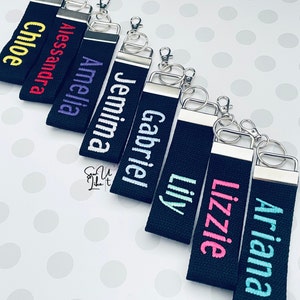 Llavero con etiqueta de bolso personalizada, etiqueta con nombre, llavero, etiqueta para bolso de regreso al cole, pulsera, accesorio para bolso, pulsera personalizada, correa para llavero de bolso