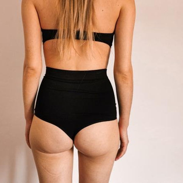 High waist stoma briefs in level 1 thong shape – ladies