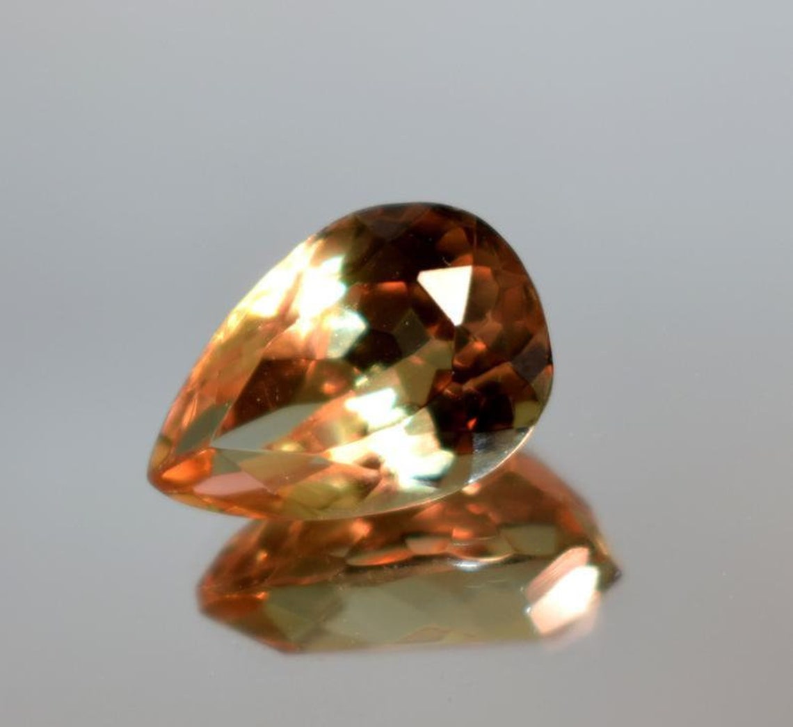 Natural Zultanite 11Ct Turkish Color Changing Zultanite Stone Etsy