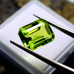 9.75CT Natural Peridot Emerald Cut Faceted Certified Peridot Loose Peridot Gemstone Peridot Stone Peridot Pendant Peridot Bracelet In Offer
