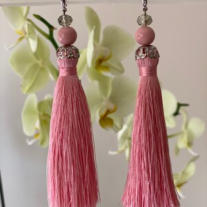 Handmade earrings tassels powdery pink color!