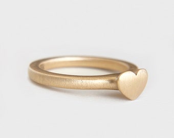 14k Gold Heart Ring, Solid Gold Promise Ring, minimal Love Ring, Heart Engagement Ring, Yellow Gold Heart