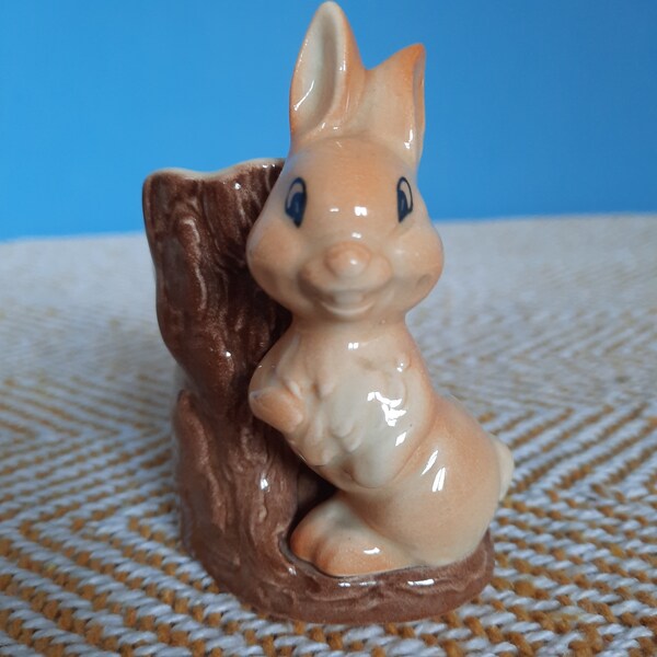 Hornsea Pottery: Fauna Royal Miniatures 'Hoppy' Rabbit Posy from 1960/1