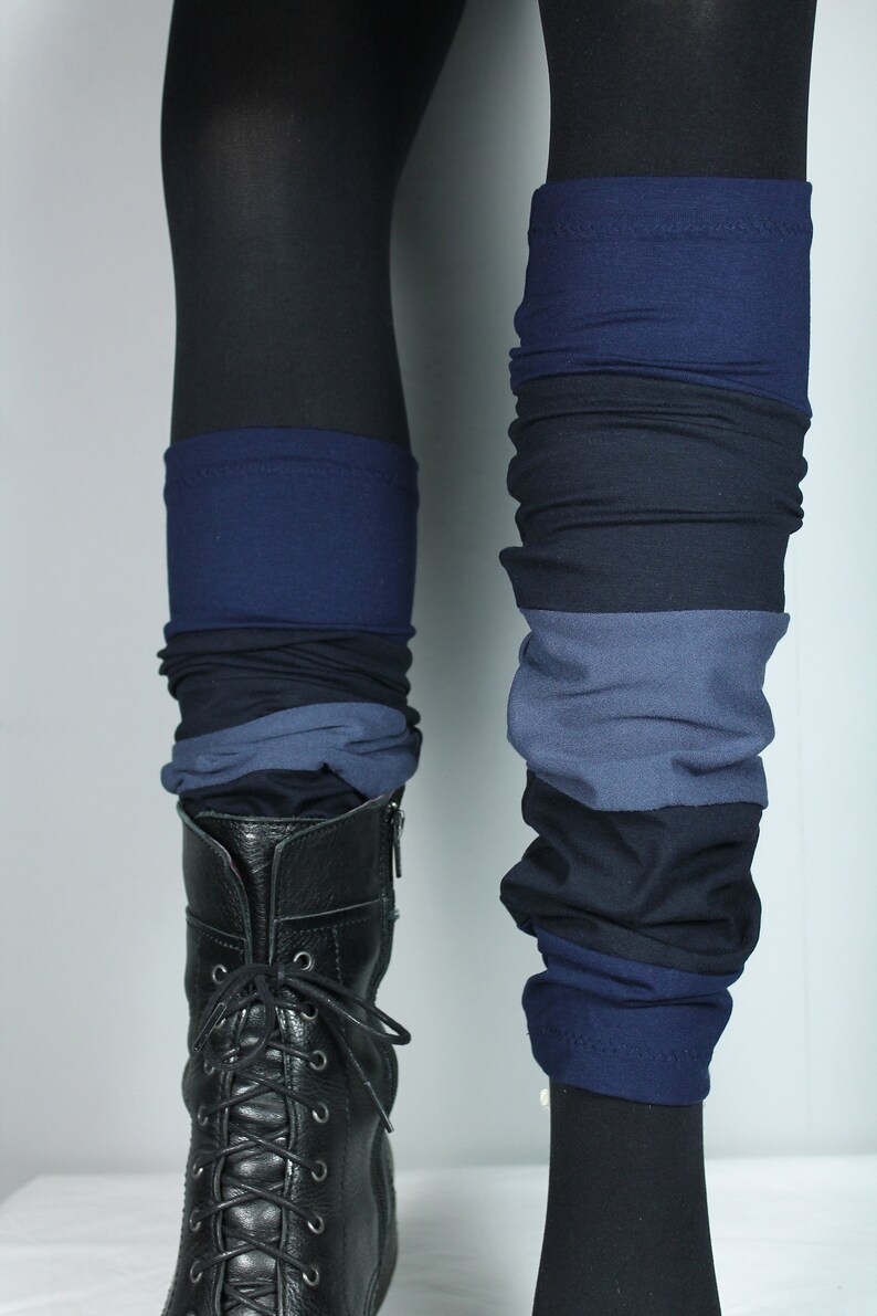 Leg warmers made of elastic viscose jersey Blautöne