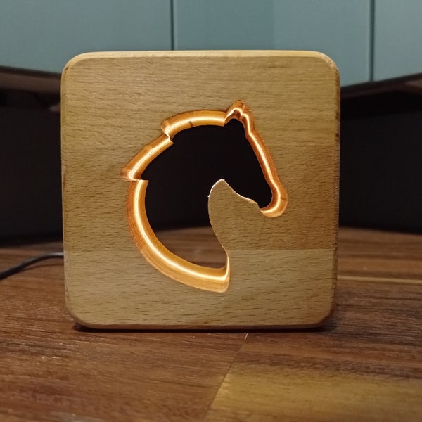 Pferd Holz Deko - Pferd Deko Holz LED Nachtlicht - Pferd Deko Holz Tischlicht - Pferd LED - Holz Deko - USB-C