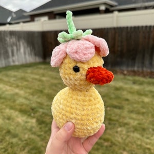 Flower Hat Duckling Plushie | Duckling Plushie | Flower Duckling | Crochet Plushie | Duck Plushie | Amigurumi Duck Plush | Duckling Flower
