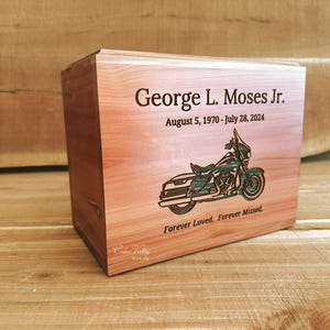 Motorcycle Cedar Urn, Wood Urn, #HumanUrn, Urn for Ashes, Ashes Keepsake, Cremation Box Human, Cedar Box, Human Urn, Cremation Urn