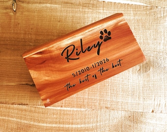 Personalized Cedar Wood Pet Urn, Custom Engraved Dog and Cat Memorial,Cremation Box for Ashes, Keepsake Chest with lock, Cedar Valley