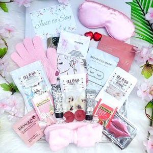 Ultimate Pregnancy Spa Gift Box: Mum To Be Pamper Hamper with Rose Quartz, Baby Shower Gift, Maternity Leave Care Package, Bump to Baby Gift
