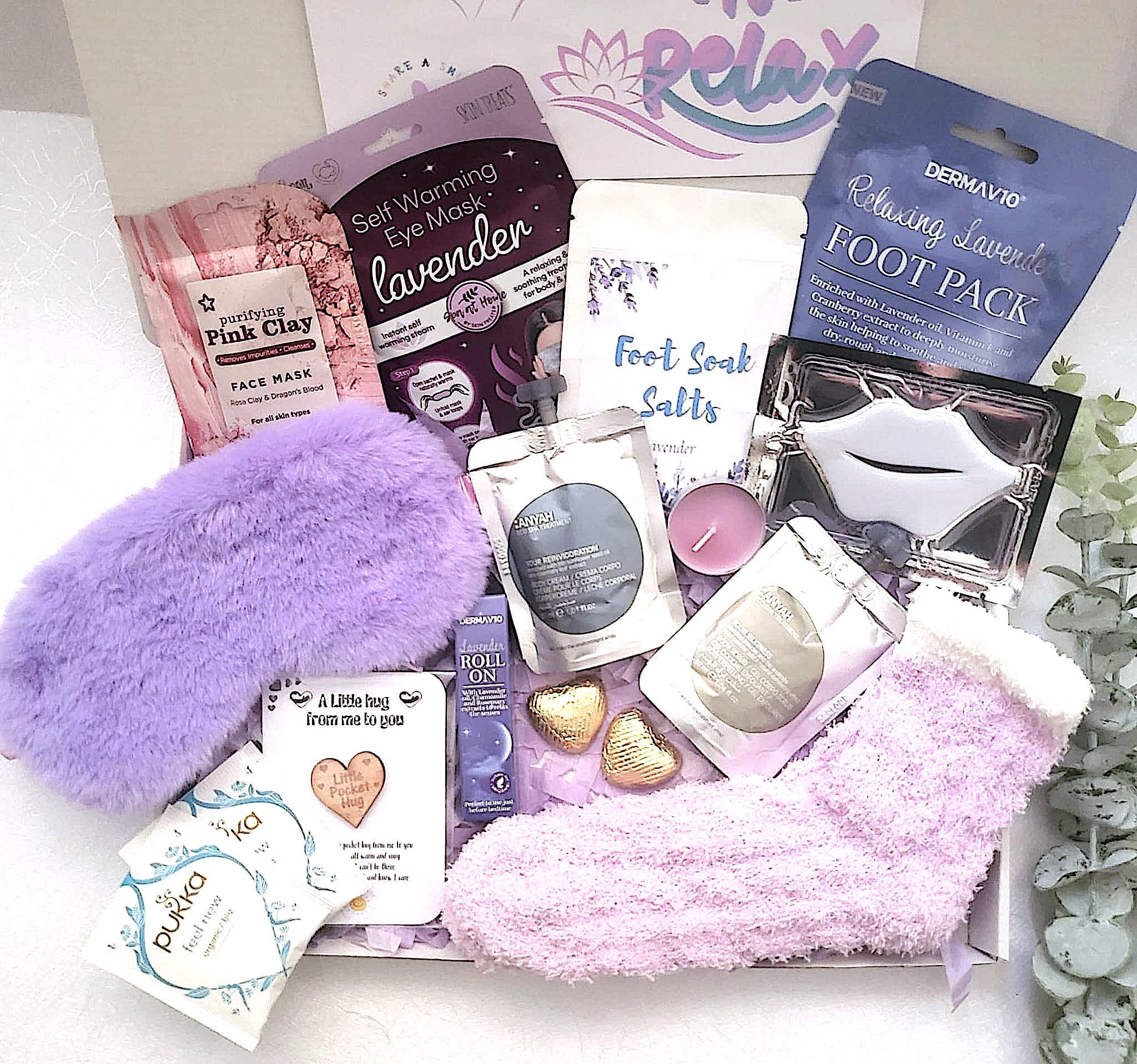 Cosy Night Spa Gift Box: Lavender Relaxation Pamper Hamper for Her, Self Care Hamper with Socks, Sleep Mask Gift Box, Cosy Hug in a Box