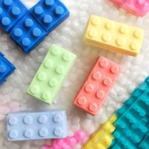 Builder Block Bath Bombs: Kids&#39; Multi-Scent Bath Fizzy Set