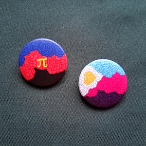 Flower Pride Flag Button - Polyamorous