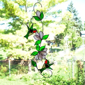 Hummingbird Stained Glass on Twisted Wire/Window/Door Ornament/Suncatcher