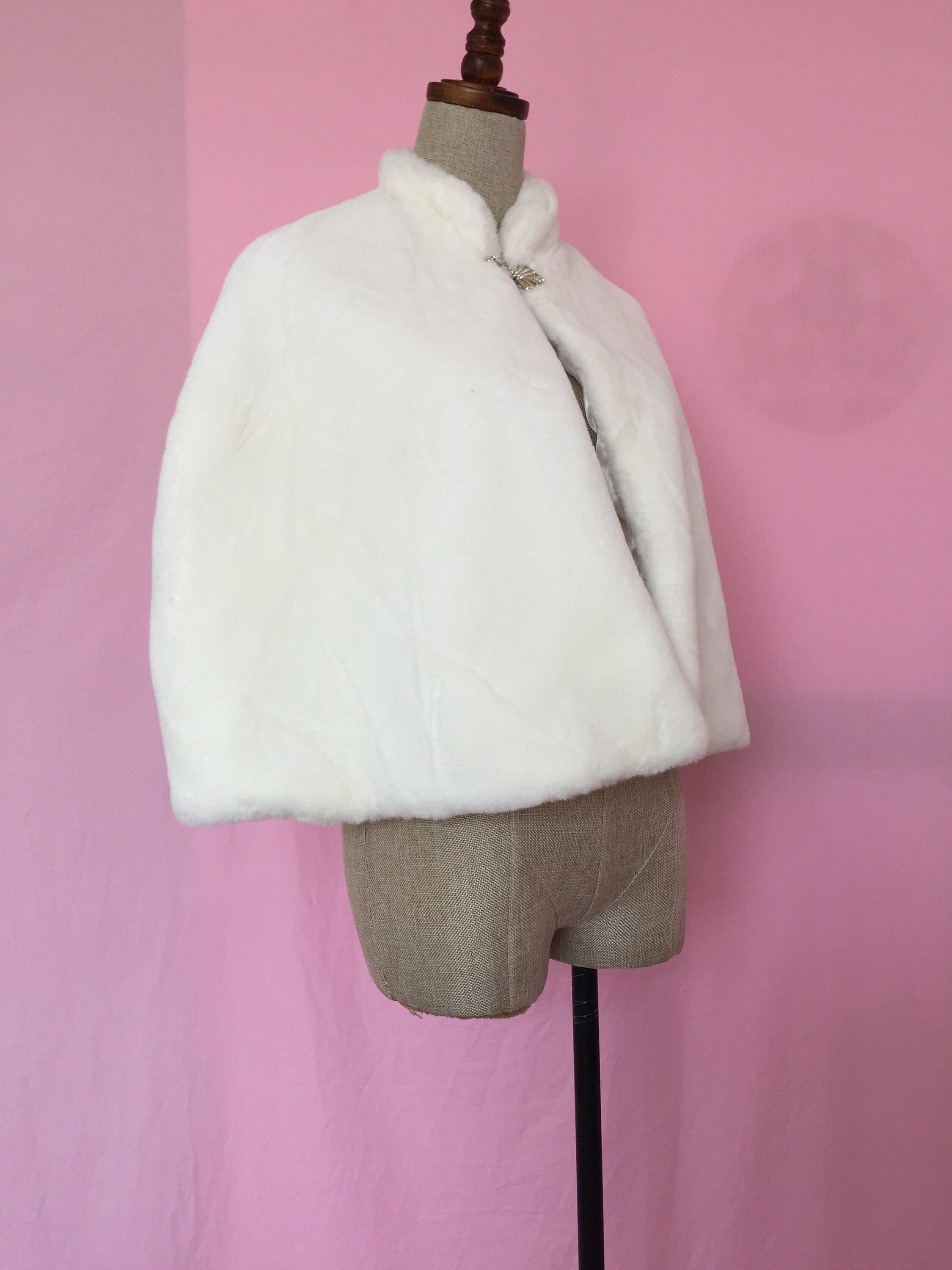 Classic Black Faux Fur Shawl for Winter Wedding Wrap Online