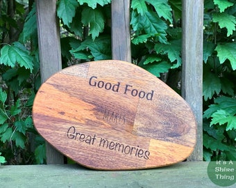 Wood Burn Oval Cutting Board. Round Cutting Board Wood. Oval Charcuterie Board. Wood Burned Chef Gift. Cutting Board Housewarming Gift.