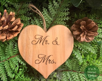 Mr & Mrs Wood Burn Heart Ornament. Mr and Mrs Heart. Wood Heart. Woodburnt Ornament. Wedding Gift. Wedding Decor. Engagement Gift.