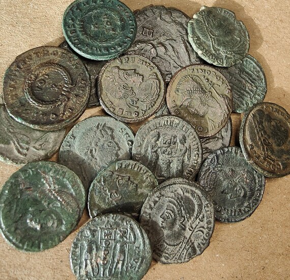 thumbnail image 2 of Ancient Roman Coin - Genuine Bronze, Cleaned, Very Fine Quality - Europe Origin 2 of 6
