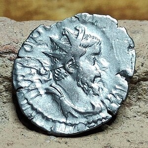 Antoniniano d&#39;Argento Postumo, bellissima moneta romana antica con doppio denario