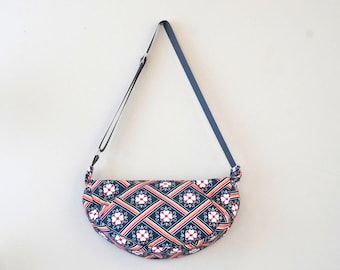 Crossbody Bag: Shoulder Bag with Zipper Pockets, Front Pocket