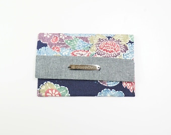 Business Card Holder: Fabric, Lightweight, Magnetic Closure