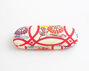 Eyeglasses Case: Hard Shell Glasses Holder