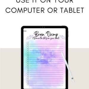 Op de afbeelding: Een digitale printbare brain dump-checklist met een aquarel achtergrond in tinten paars, blauw en groen. De checklist heeft een titel die "Brain Dump (Remove the shit from your head)" luidt en een ruimte voor de datum. De checklist is ontworpen om te worden gebruikt op een computer of tablet.