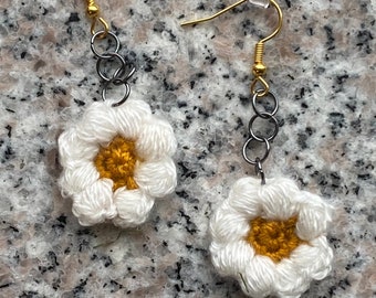 Crochet Daisy Earrings