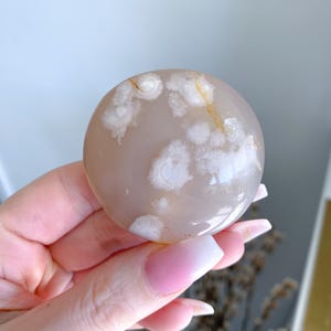 Piedra de palma de ágata rosa pálido n.° 3: Flor de cerezo, alegría, felicidad, crecimiento espiritual, nuevos comienzos.