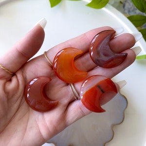 Mini Carnelian Moon - Creativity - Grounding