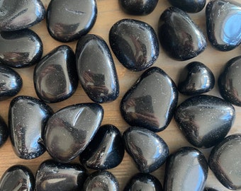 Black Tourmaline Tumble Stone - Healing Stone - Energetic Protection - Purification - Balance - Grounding Crystal