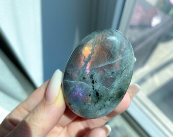 Charming Labradorite Palm Stone #6