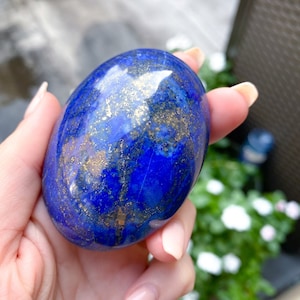 QUALITY Lapis Lazuli Palm Stone - Peace - Confidence - Truth - Wisdom - Serenity - Communication - Throat Chakra - Balance