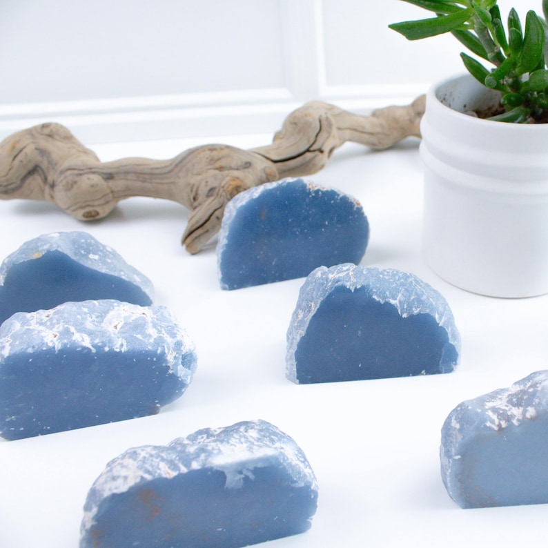 Dreamy Angelite Slice image 1