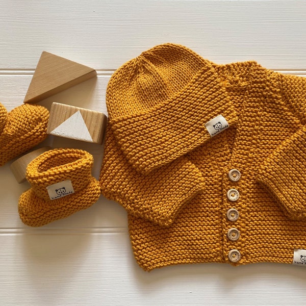 Baby Gift, Baby Shower Gift, Baby Cardigan, Baby Cardigan, hat & booties, Baby hat, Hand Knitted baby clothes, Handmade, Scottish knitting