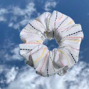 summer scrunchie - summer scrunchy - linen scrunchie - bright scrunchie - cute scrunchies - colorful scrunchie - trendy scrunchy