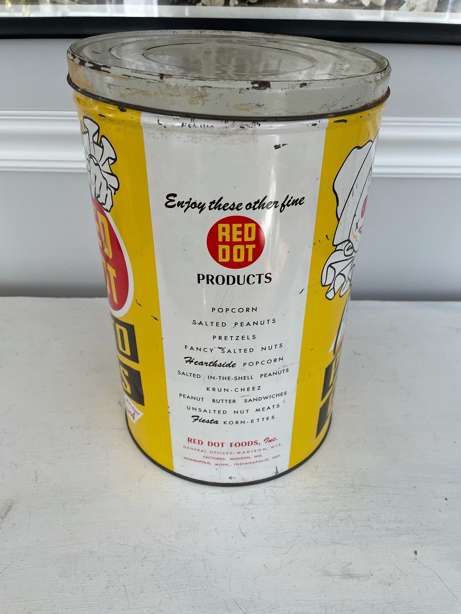 red dot potato chips