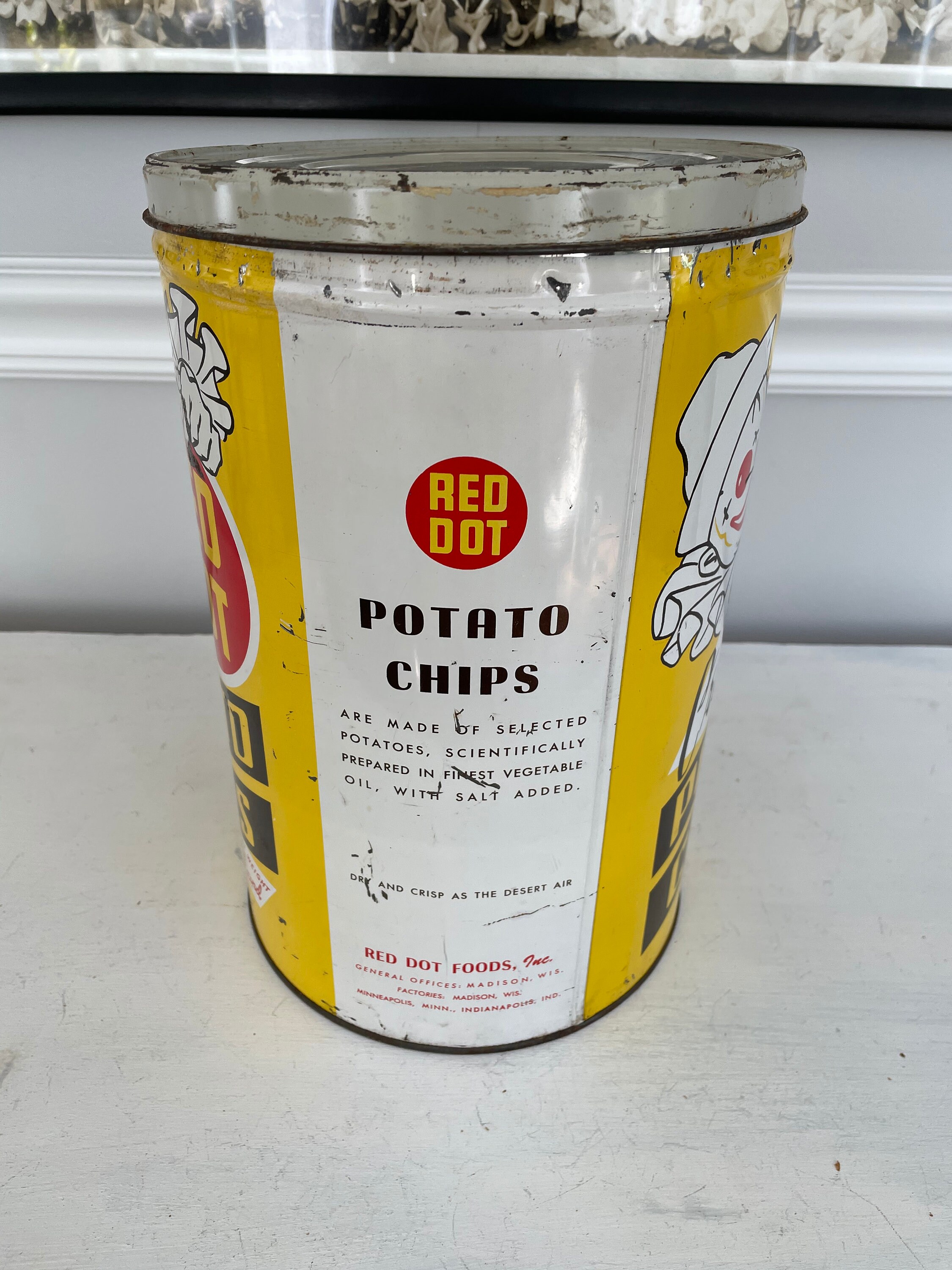 red dot potato chips