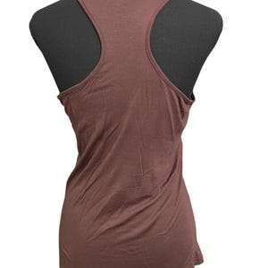 Camiseta sin mangas con lentejuelas y espalda deportiva para mujer de Jeans By Buffalo imagen 5