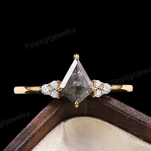Vintage Kite Salt And Pepper Diamond Engagement Ring, Delicate Moissanite Cluster Wedding Ring, Yellow Gold Promise Ring, Anniversary Gift