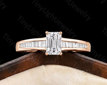 Anillo de compromiso Moissanite de talla esmeralda vintage Art Deco Baguette Cut CZ Anillo único Pave Wedding Rose Gold Ring Aniversario anillo alternativo