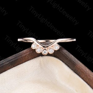 Moissanite/Diamond Curved wedding band Round ring Vintage rose gold ring unique matching ring stacking ring Anniversary gift Bridal ring