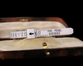Ringmeter, herbruikbare ringmeter, herbruikbare plastic ringmeter, vingermeter, ringmeter, verstelbare ringmeter, hoe vind je jouw maat