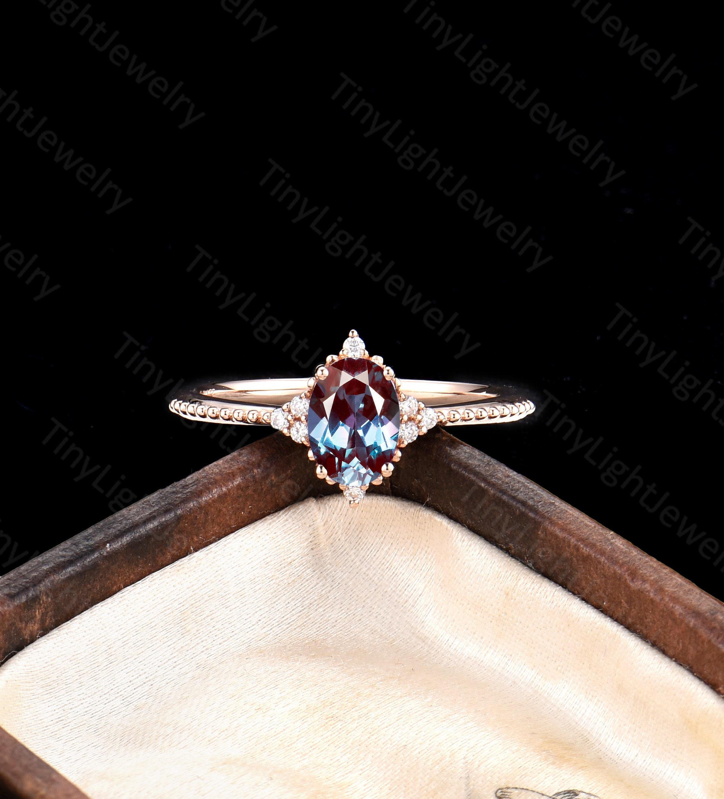 Vintage alexandrite ring oval cut alexandrite engagement ring rose gold ring moissanite Diamond cluster ring milgrain ring Anniversary ring