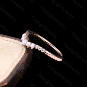 Elegant V-Shaped Pearl & Moissanite Wedding Ring, Rose Gold Curved Stacking Band, Round Pearls Stacking Ring, Dainty Bridal Gift for her 14K Rose+Diamond