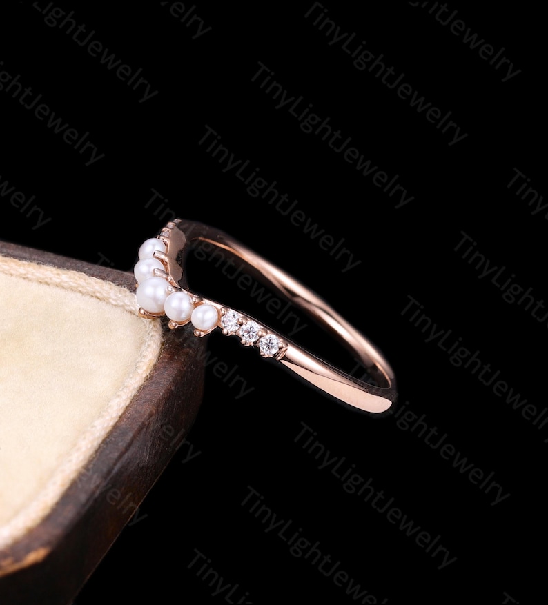 Elegant V-Shaped Pearl & Moissanite Wedding Ring, Rose Gold Curved Stacking Band, Round Pearls Stacking Ring, Dainty Bridal Gift for her 14K Rose+Diamond