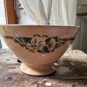 Antique French Cafe au Lait/Coffee Bowl in Latte Colour with Espresso coloured floral design, crack from rim, see images – quite old!