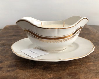 Gorgeous French Vanilla Candle in this Vintage French White/Gold Porcelaine Saucier with inbuilt saucer, lovely gilded design