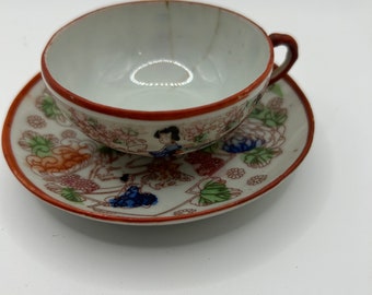 Taza de té de cerámica de geisha vintage