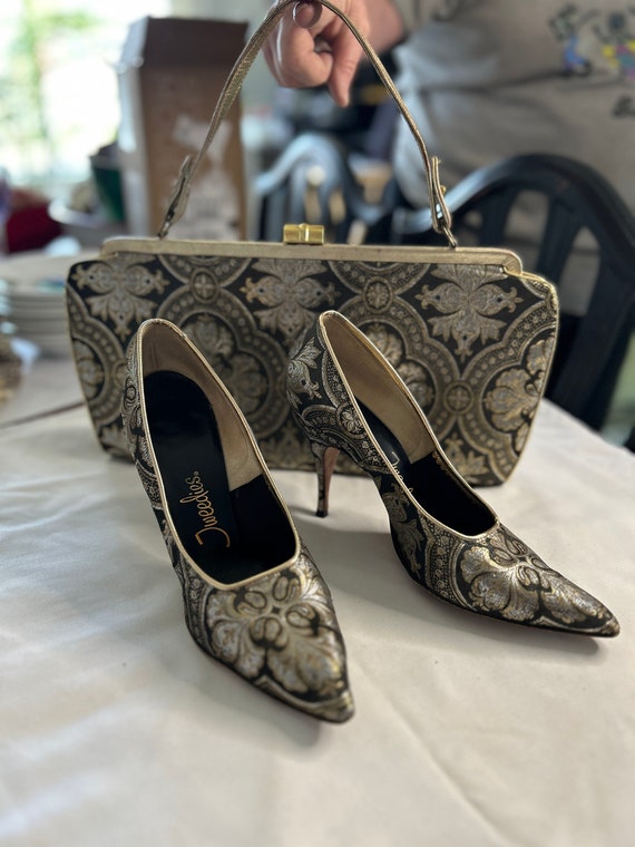 Vintage shoes and purse set